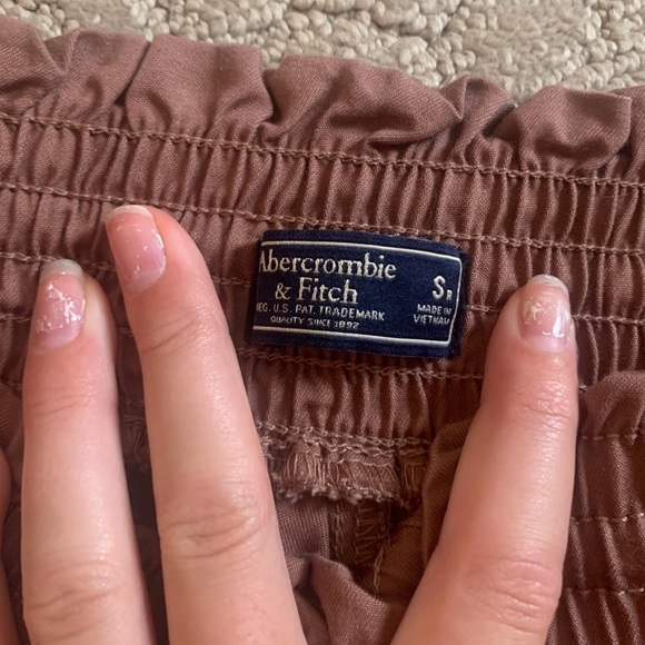 Tan joggers - Picture 2 of 3